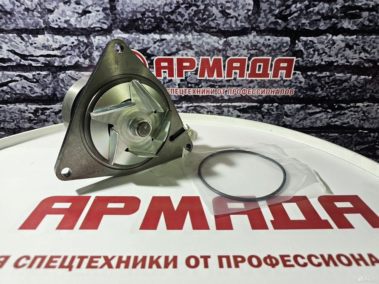 Насос водяной помпа 6743-61-1530 6743-61-1531  Komatsu PC300-7 pc300-8 6d114-3 KWZ1912EB