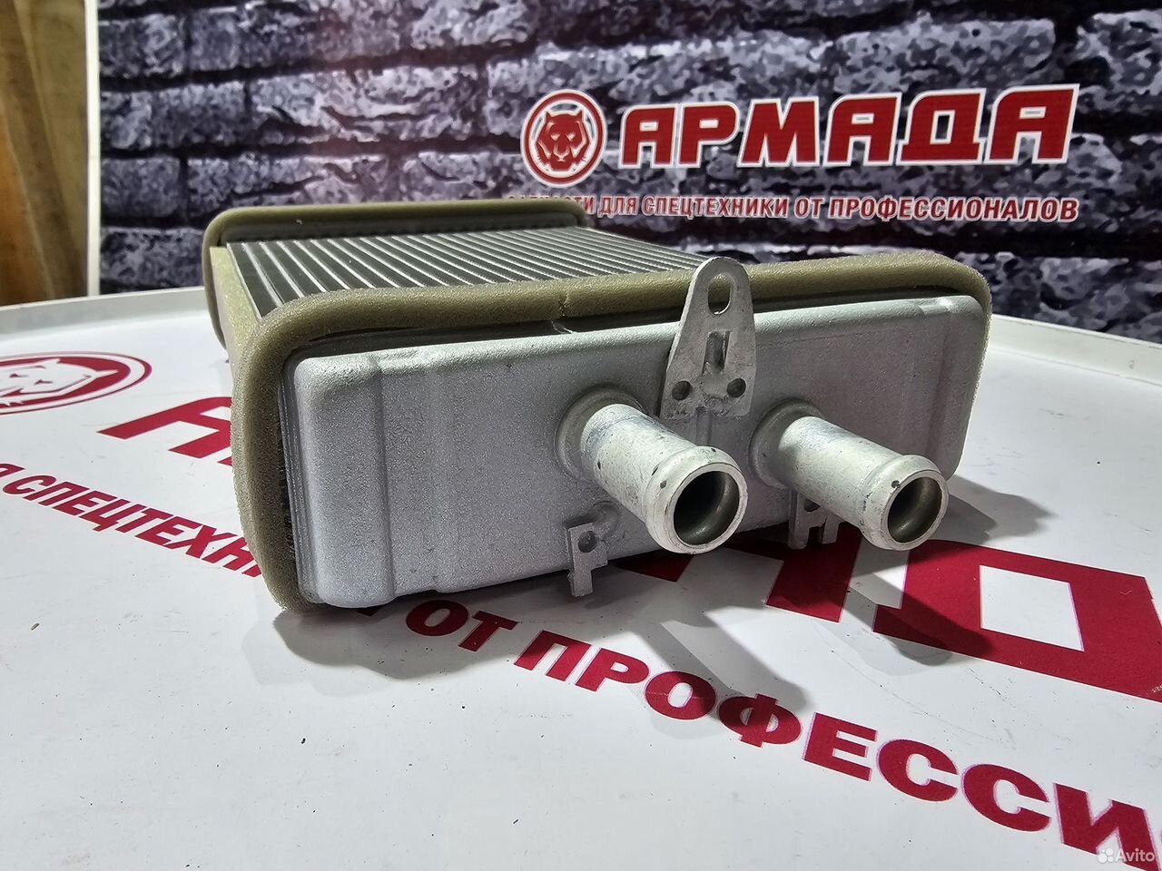 Радиатор отопителя  Hitachi 4464275 1 и 3 серия