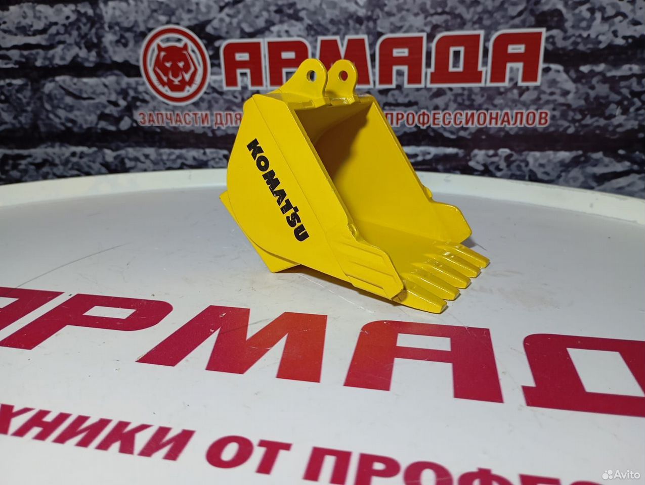 Ваза ковш металл komatsu