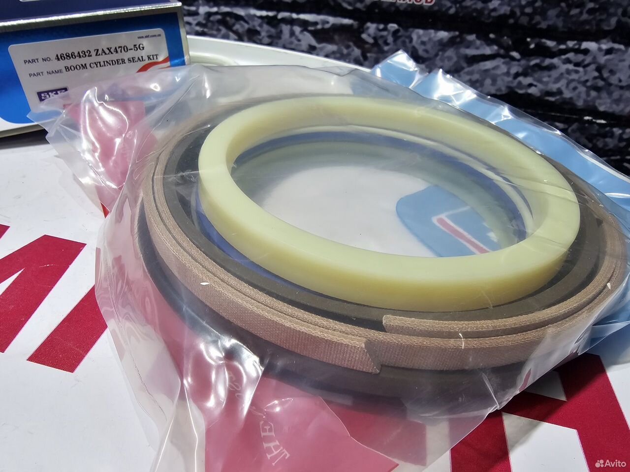 Ремкомплект гидроцилиндра стрелы 4686432 ZX470-5G   SKF