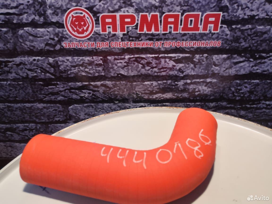 патрубок турбины zx330  4440186