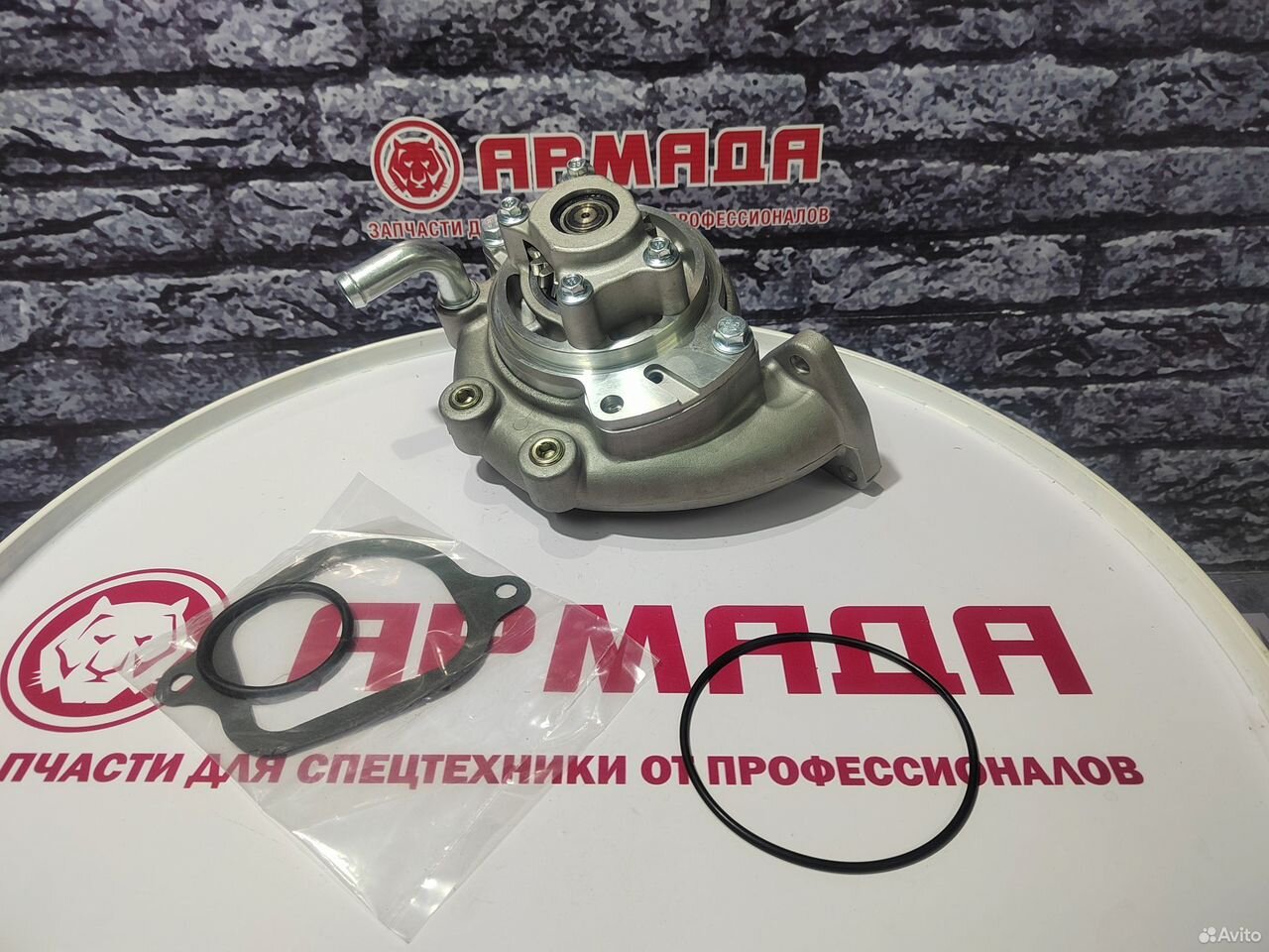 Насос водяной помпа 1136501126 (8-98019741-0) ZX450 ZX470-5G