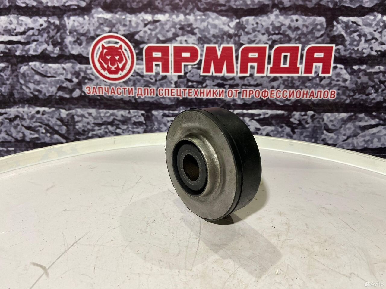 Подушки двигателя 4256314 isuzu 6HK1 ZX330 - 1шт