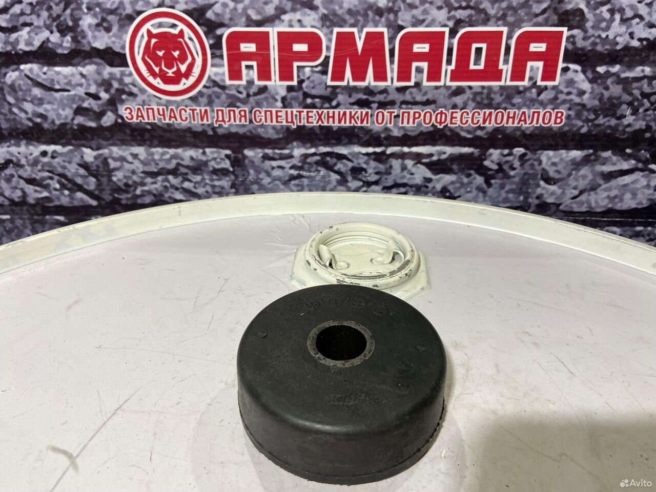 Подушки двигателя 4256314 isuzu 6HK1 ZX330 - 1шт