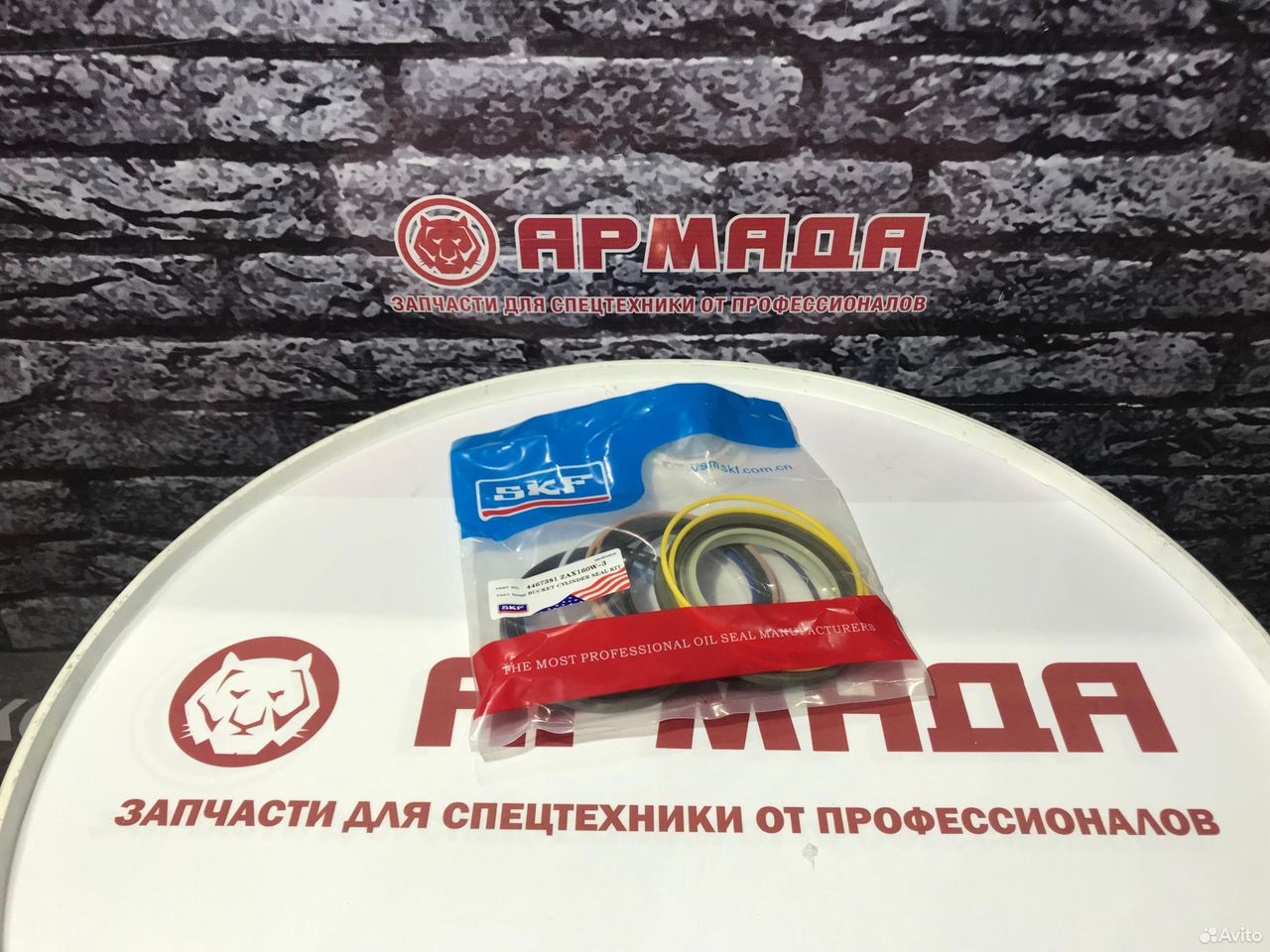 Ремкомплект гидроцилиндра ковша zx160W 4467381   SKF