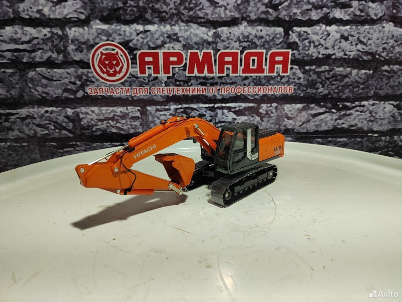 Модель экскаватора Hitachi zx200