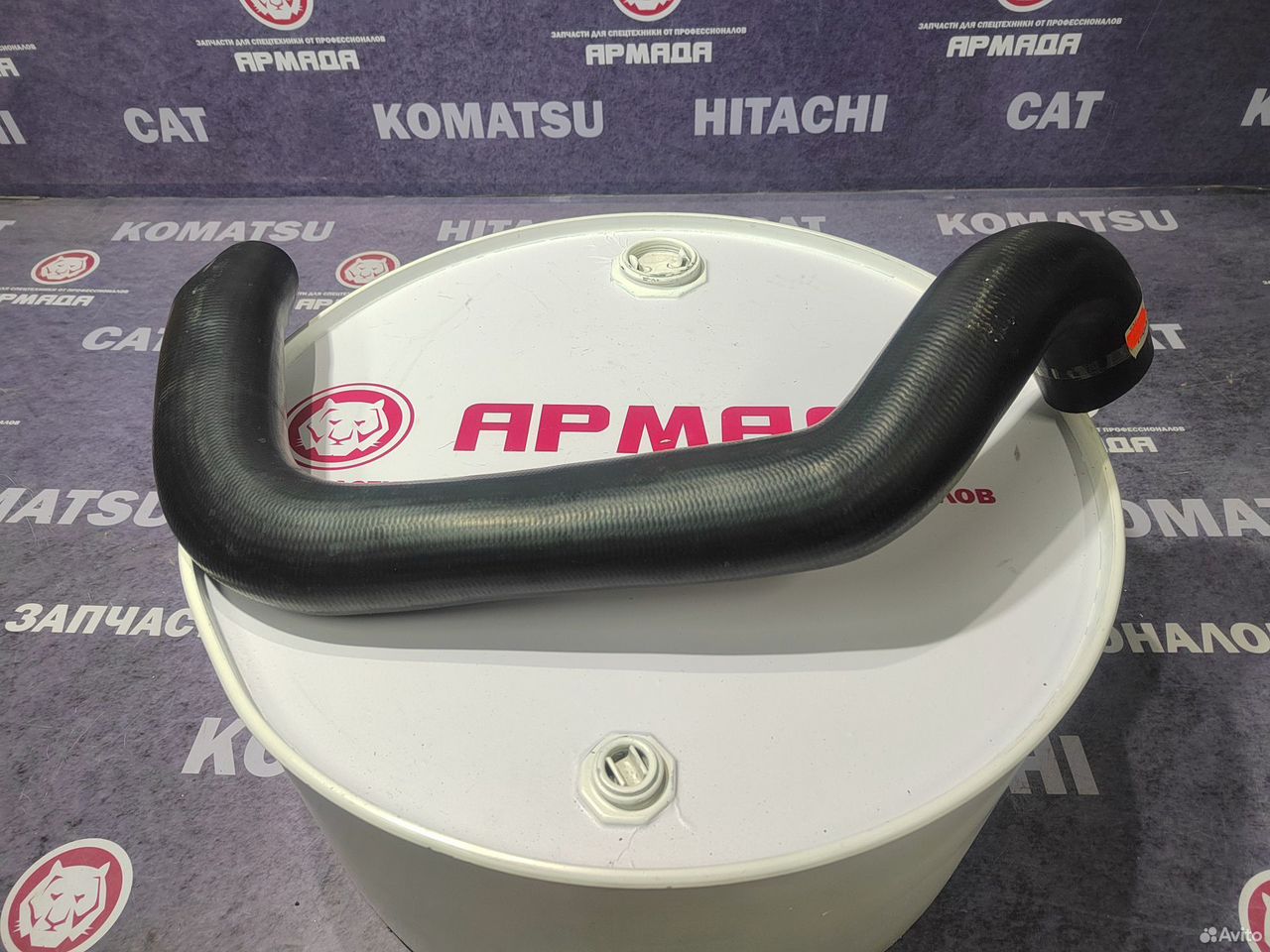 Патрубок радиатора нижний 3089836 / 3093511 ZX330