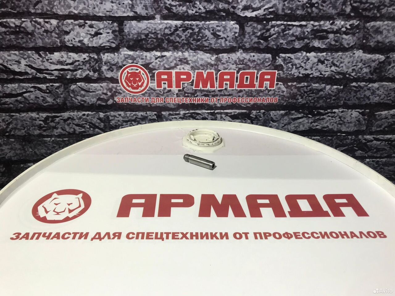 Направляющая клапана 8943907800 8973767192 4hk1