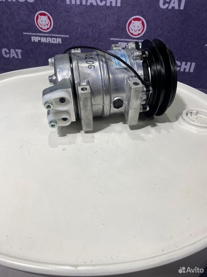 Компрессор кондиционера  Hitachi ZX200-3 zx330 4710206  4713660 ZX180-5g