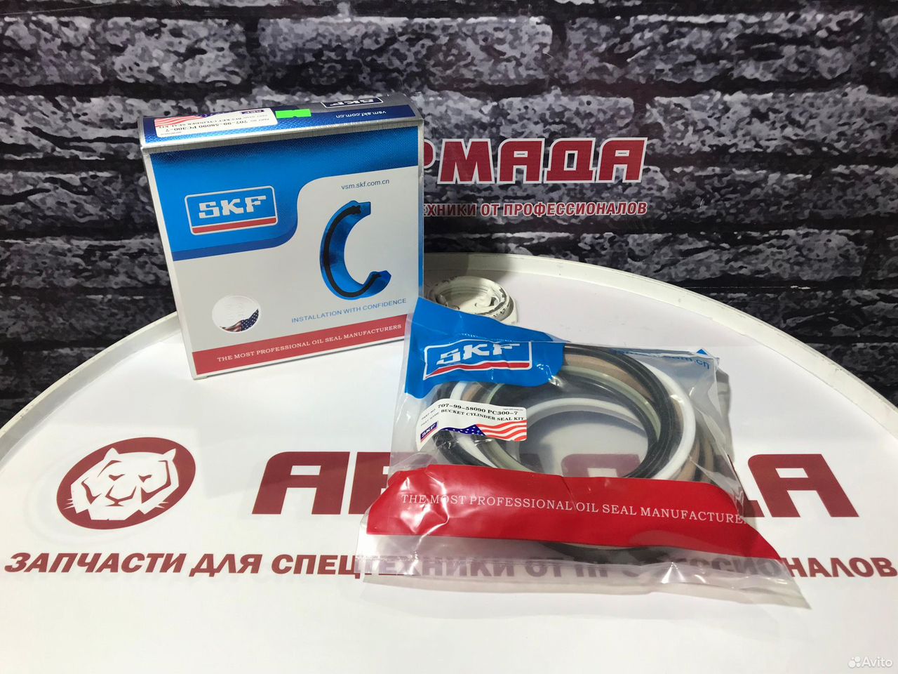 Ремкомплект гидроцилиндра ковша PC300-7 707-99-58090   SKF