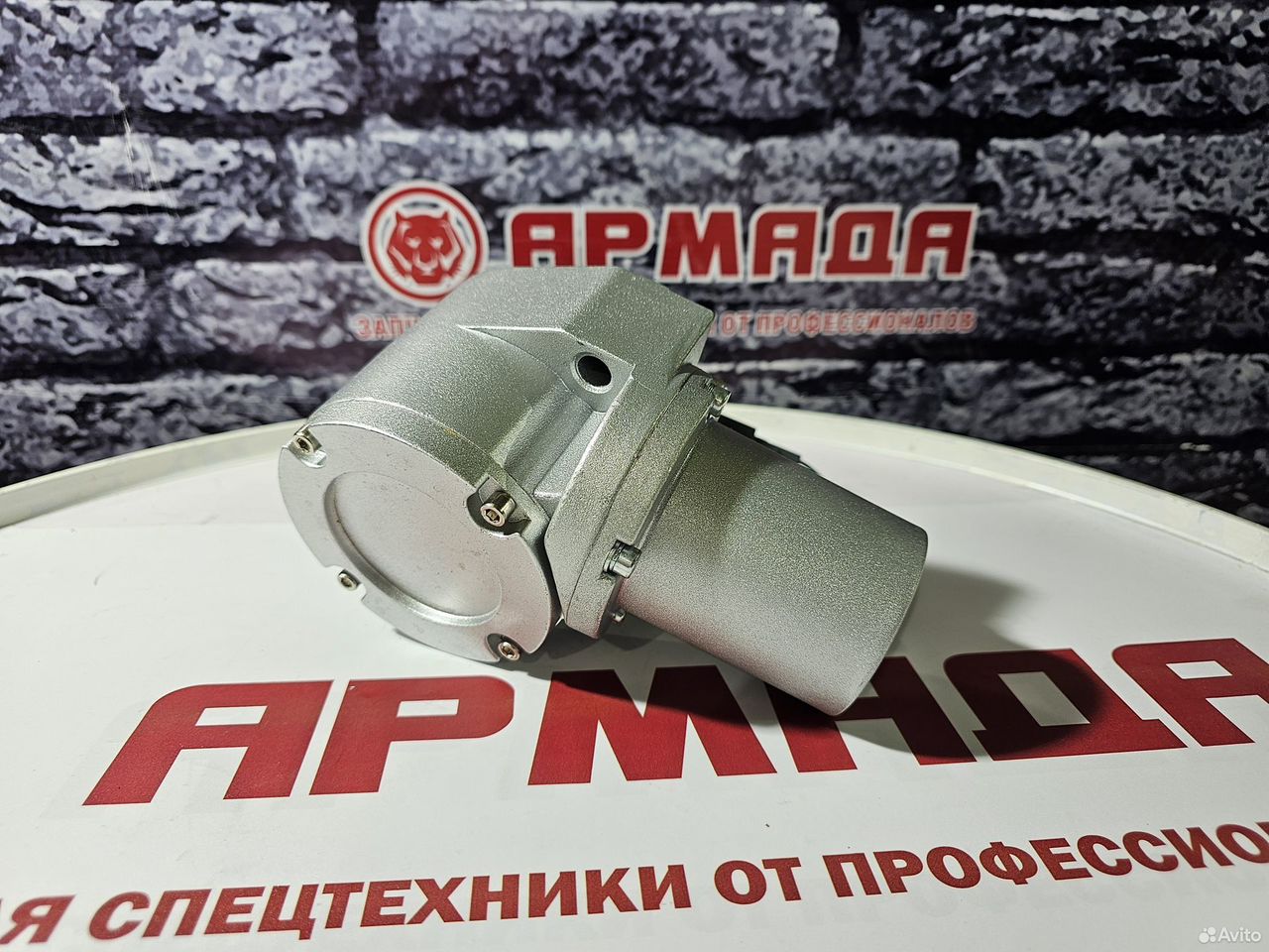 Шаговый регулятор оборотов двигателя Hitachi 4360509 (4614911) TMZ1012KC