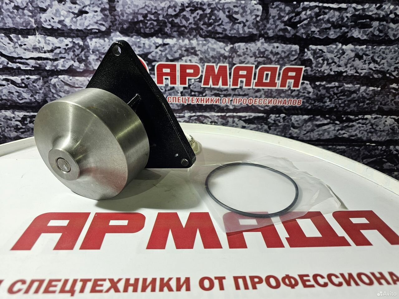 Насос водяной помпа 6743-61-1530 6743-61-1531  Komatsu PC300-7 pc300-8 6d114-3 KWZ1912EB