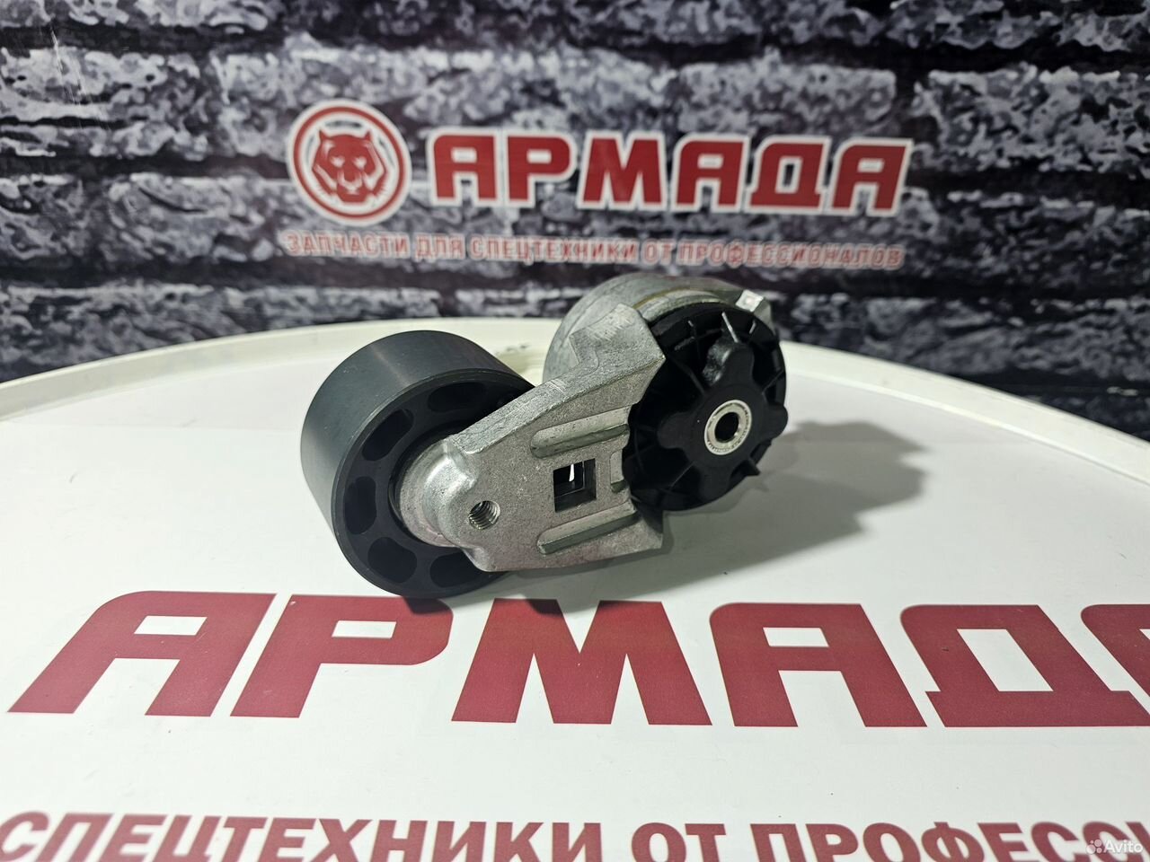 Натяжитель ремня 6736-61-4120 Komatsu PC200-7 GTZ1559JG