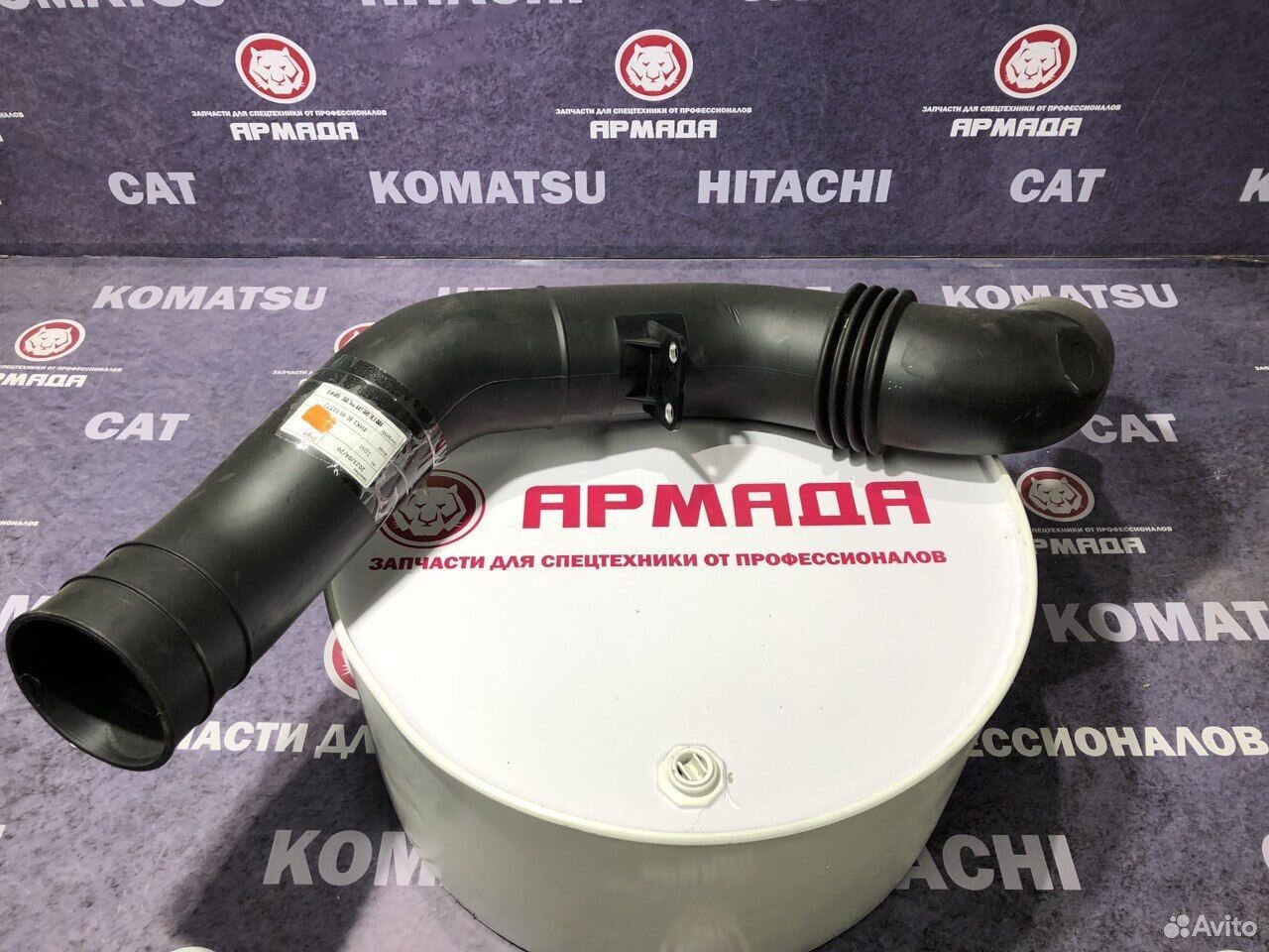 Патрубок всасывающий от воздушного фильтра до двигателя zx200-3 zx270-3 4643771