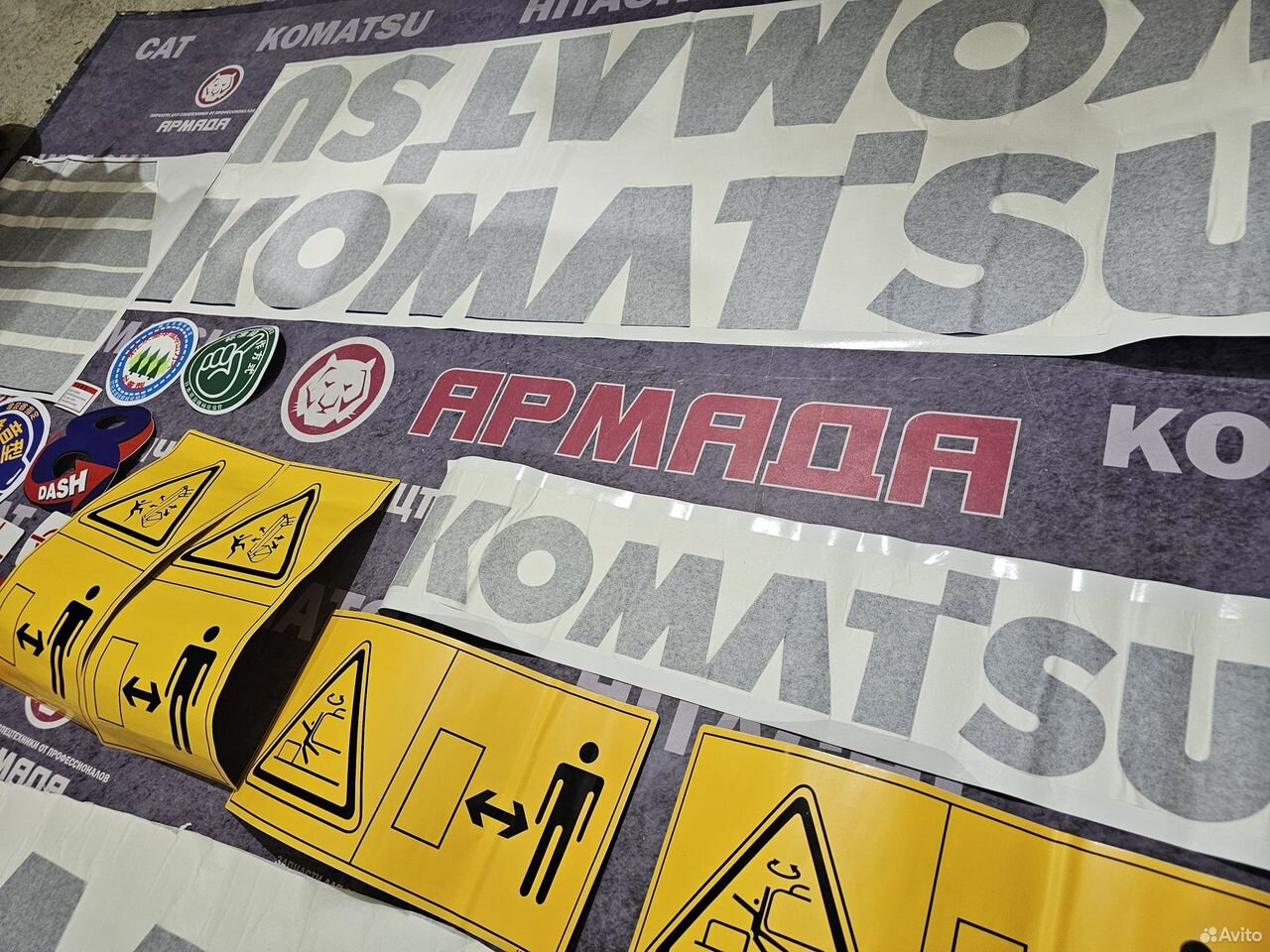 Набор наклеек для экскаватора komatsu pc300-8