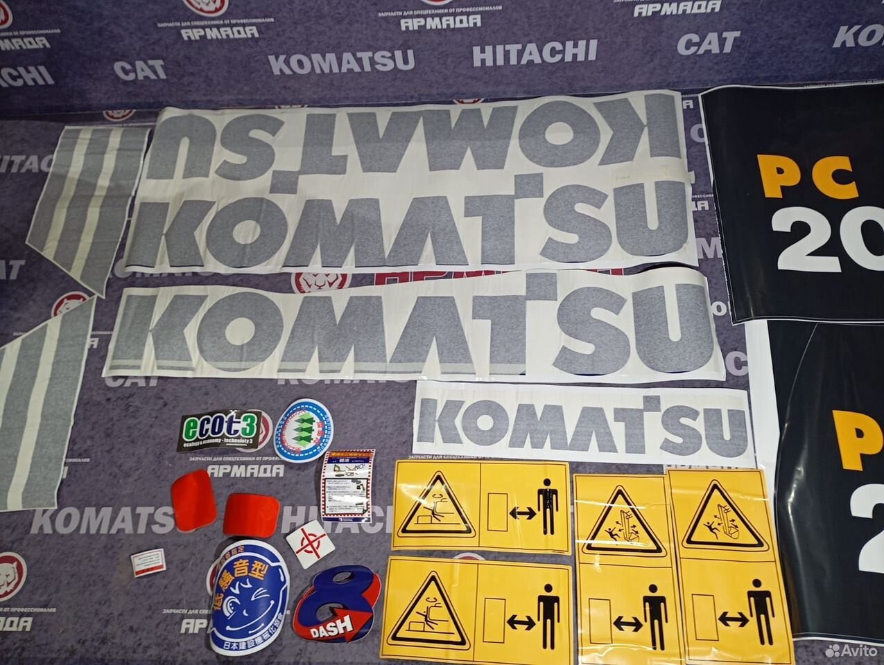 Набор наклеек для экскаватора komatsu pc200-8