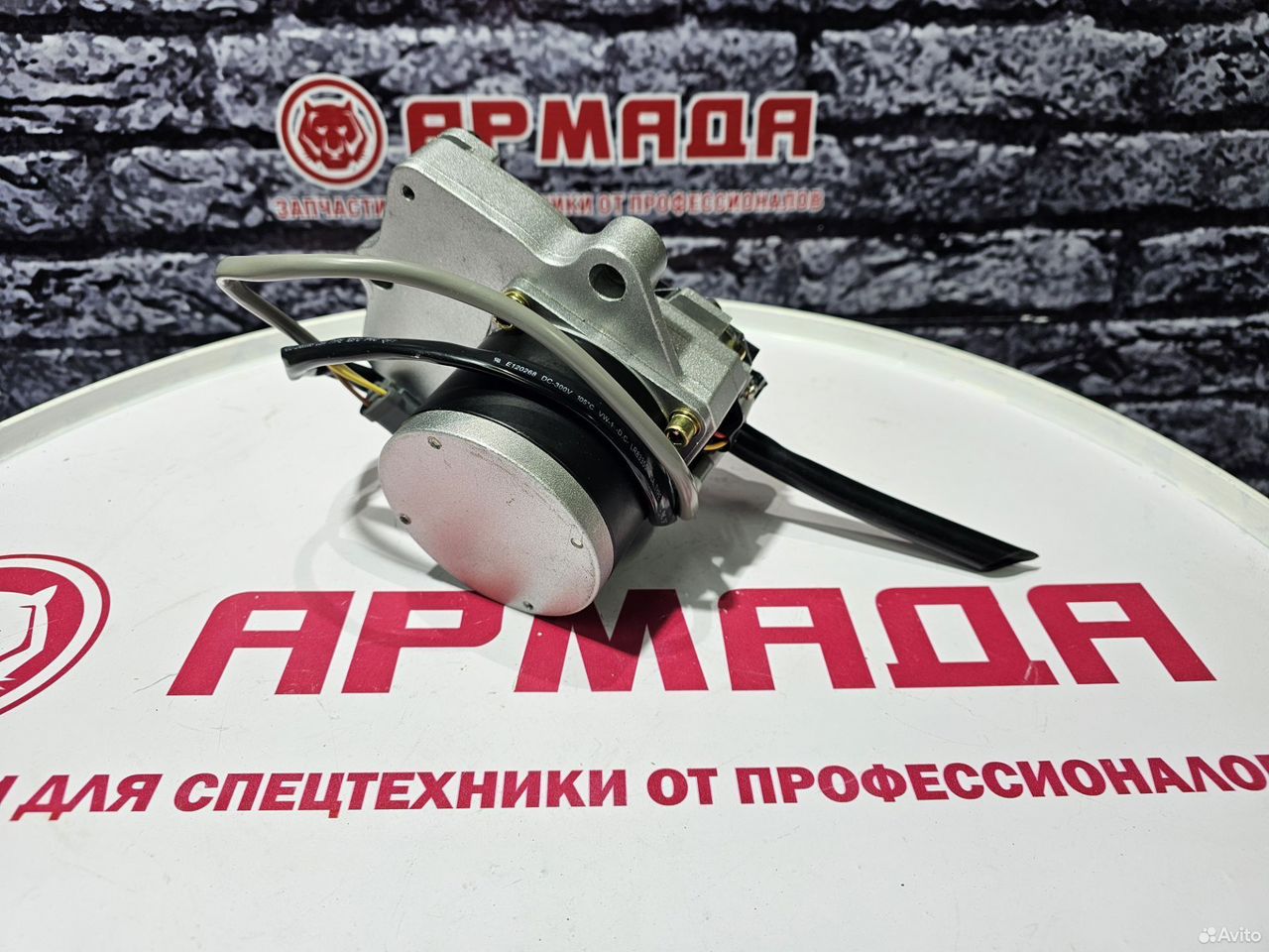 Шаговый регулятор оборотов Komatsu 7834-41-2003 7834-41-3002