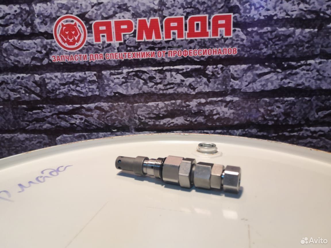 Клапан гидравлический hitachi 4372038 YA00011313