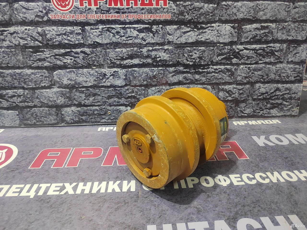 Каток поддерживающий Caterpillar 330dl 6Y5323