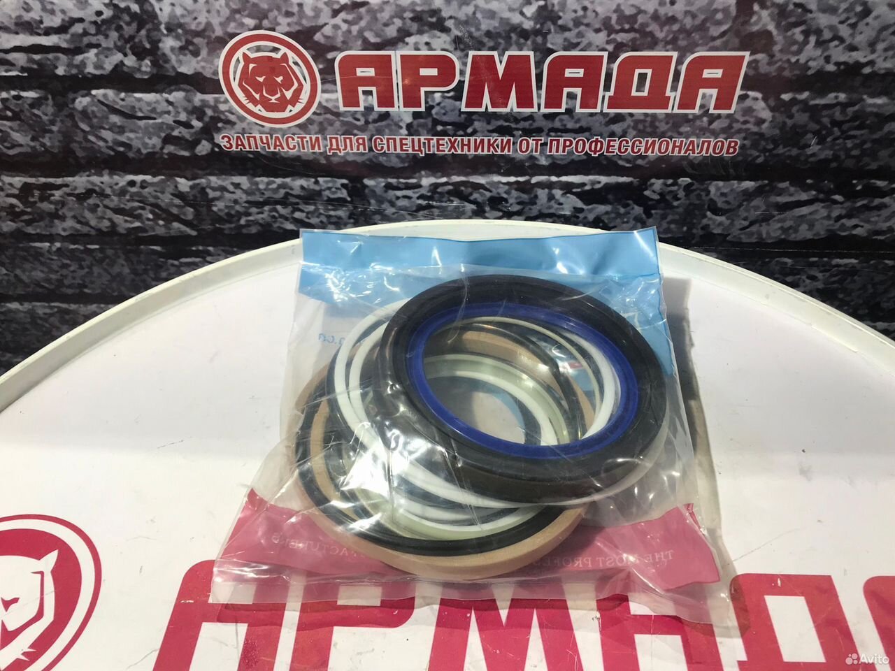 Ремкомплект гидроцилиндра стрелы komatsu 707-99-58080 pc300-7   SKF