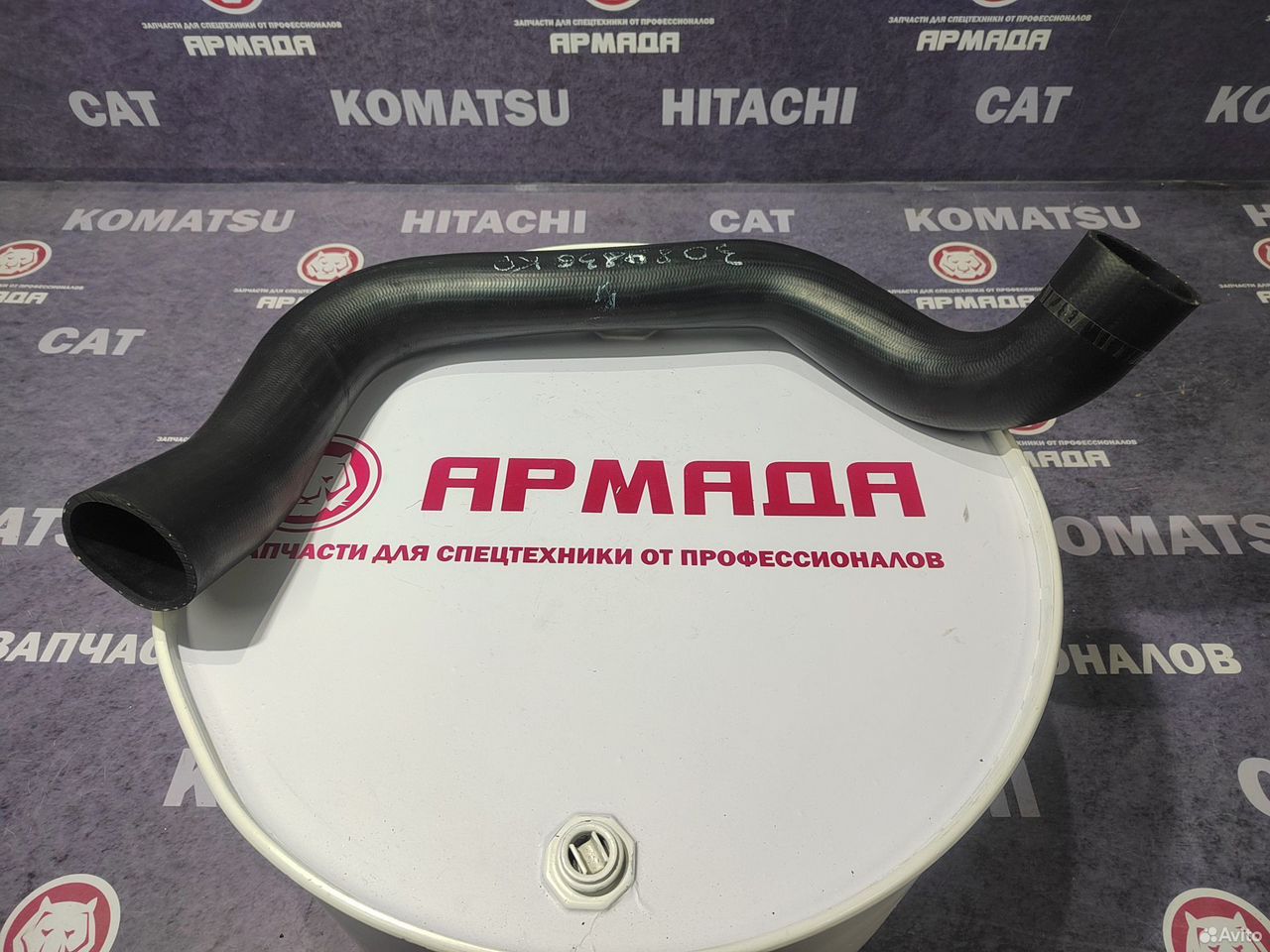 Патрубок радиатора нижний 3089836 / 3093511 ZX330