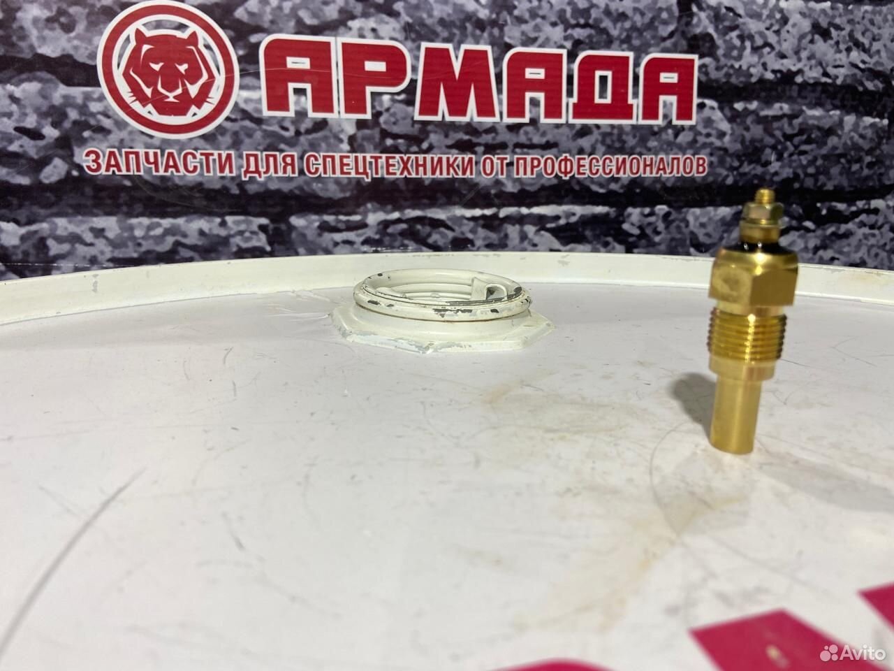 Датчик температуры охлаждающей жидкости 4436537