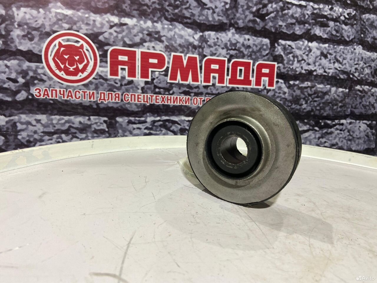 Подушки двигателя 4256314 isuzu 6HK1 ZX330 - 1шт