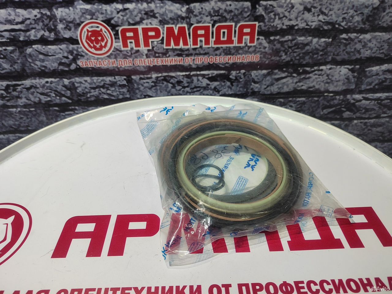 Ремкомплект гидроцилиндра ковша 4438681 ZX450