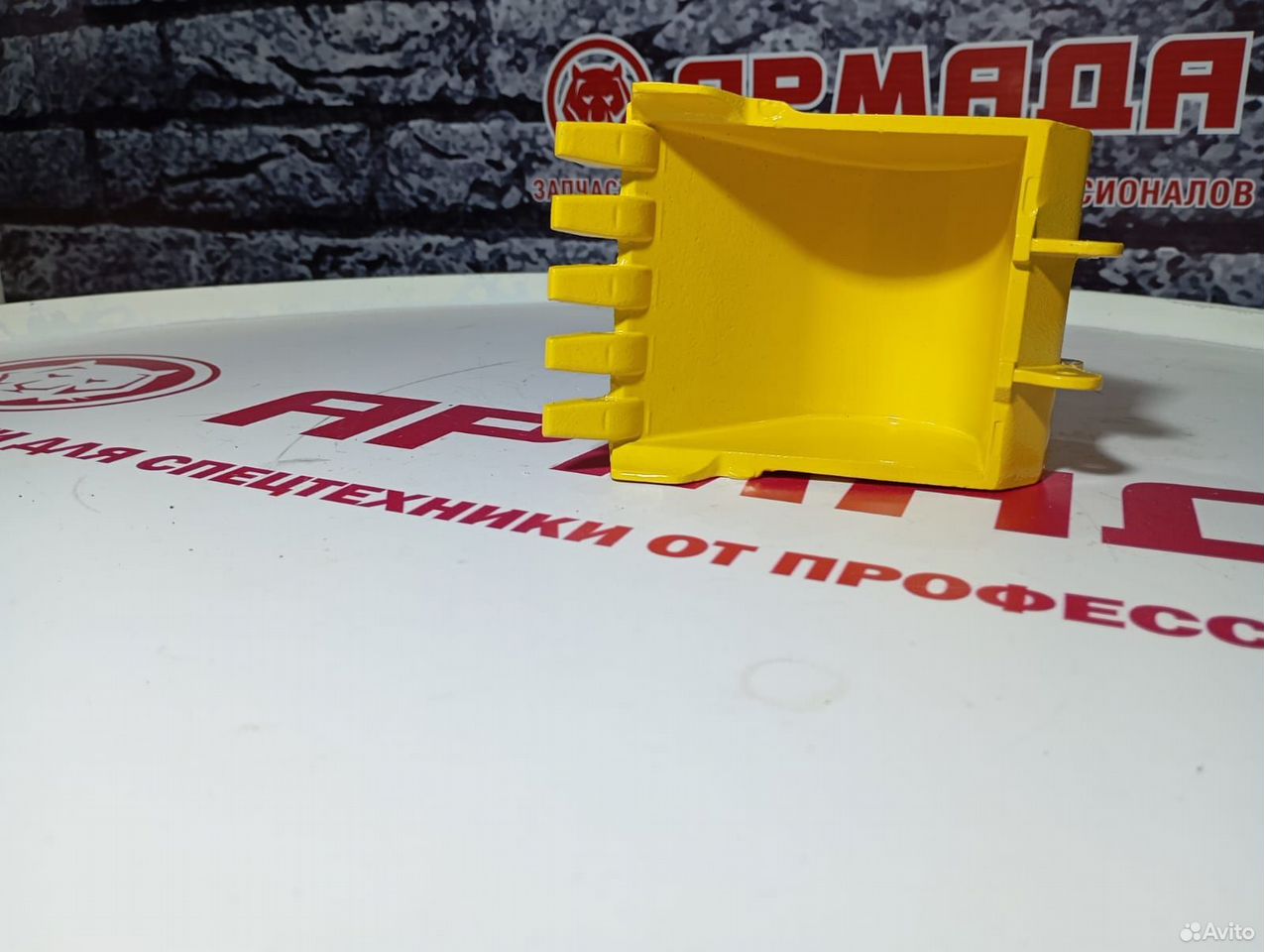 Ваза ковш металл komatsu