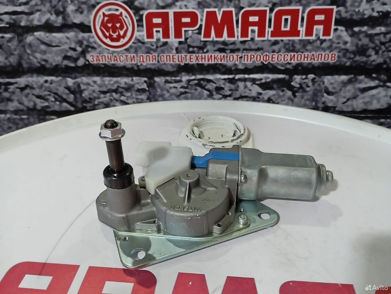 Мотор стеклоочистителя дворник hitachi 4650570 ZX200-3, 5G