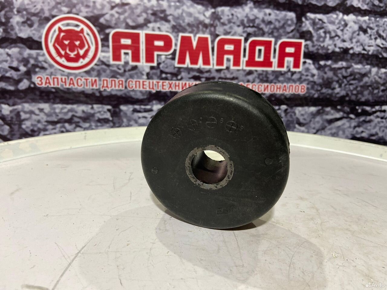 Подушки двигателя 4256314 isuzu 6HK1 ZX330 - 1шт