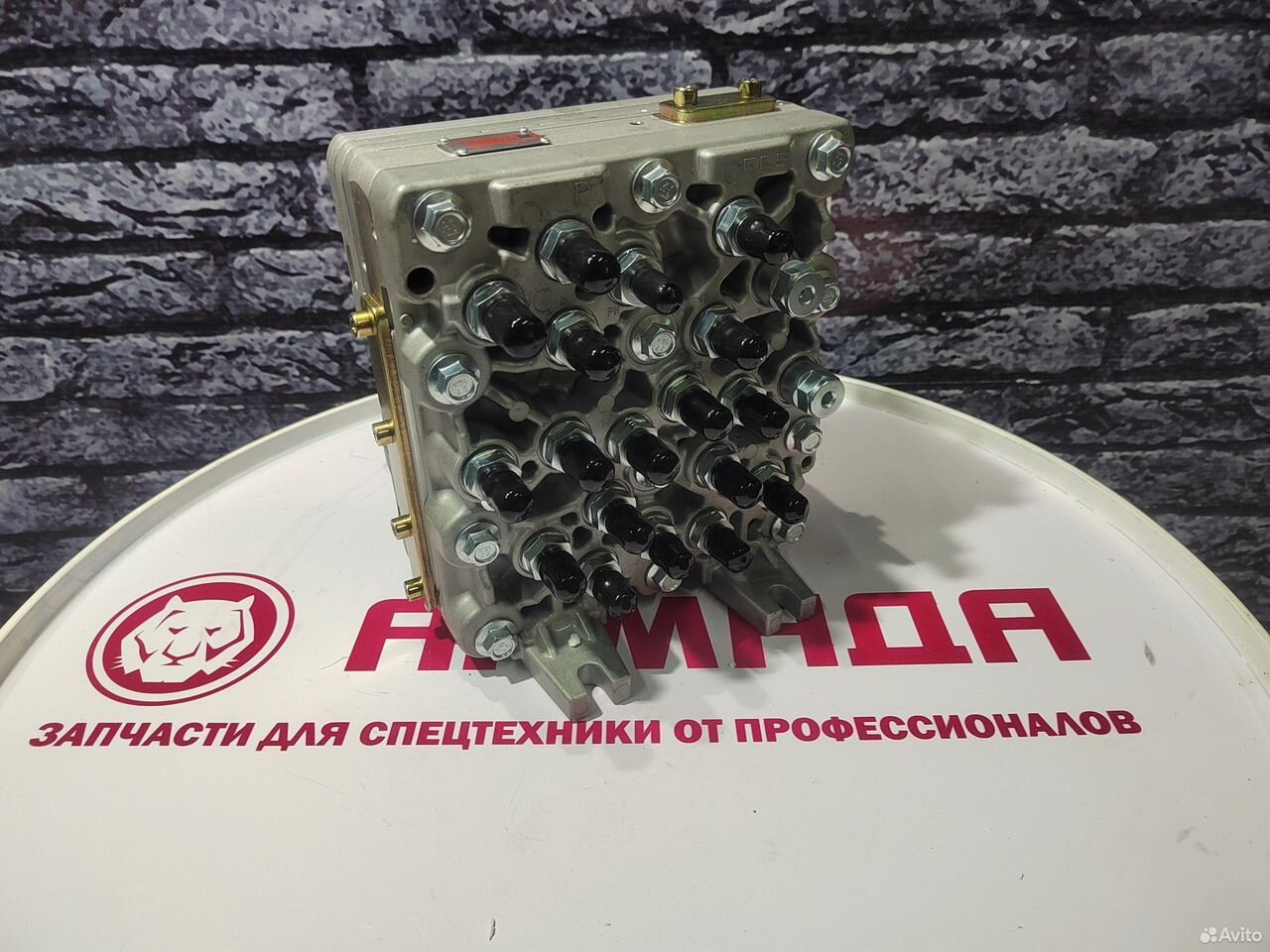 Пилотный распределитель 4452626 zx-1/4645278 zx-3