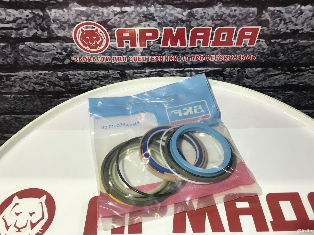 Ремкомплект гидроцилиндра ковша zx160W 4467381   SKF