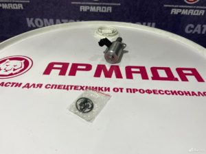 Электромагнитный клапан (соленоид) регулятора насоса Hitachi ZX200-5g 9314145